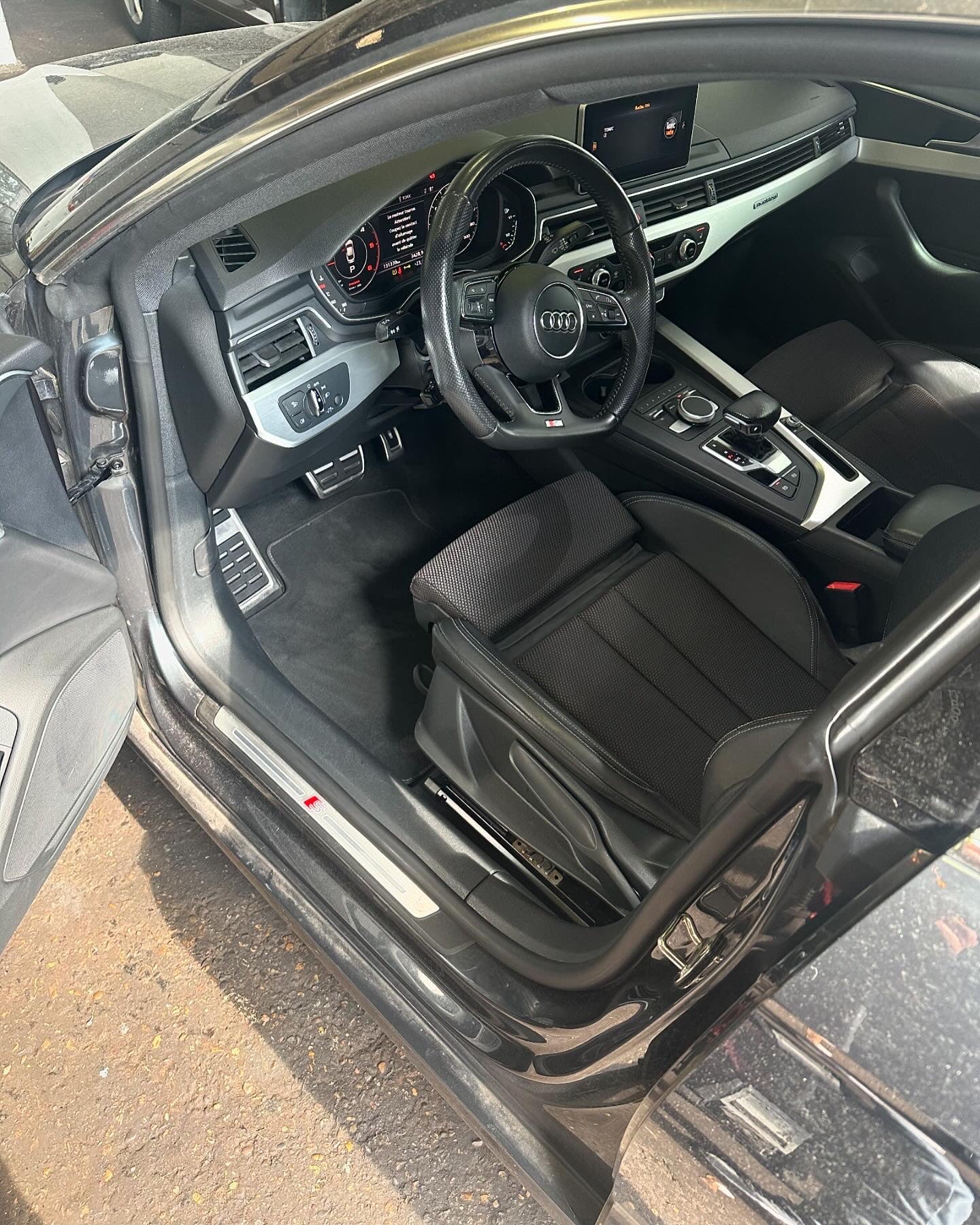 Nettoyage intérieur voiture