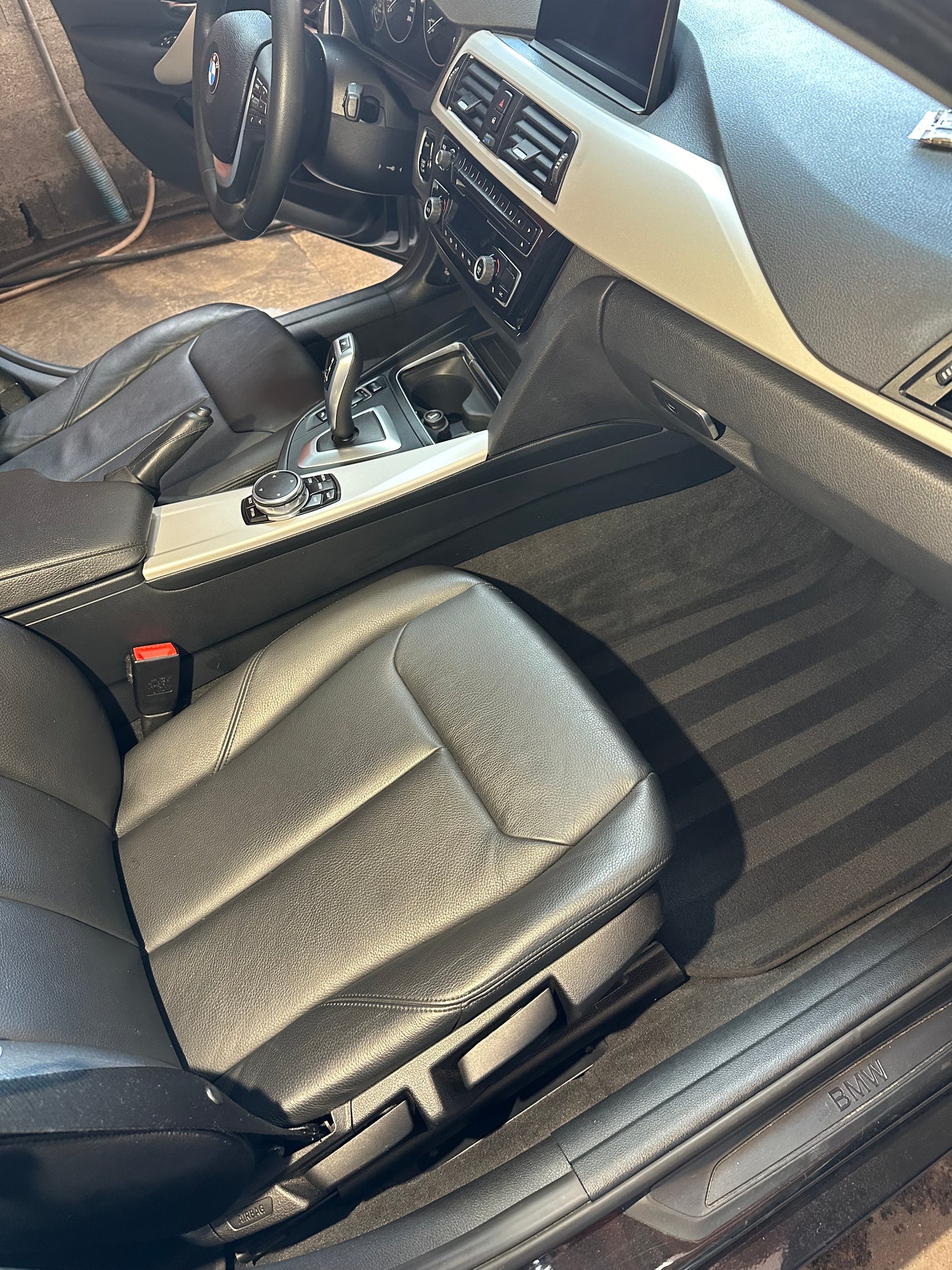 Nettoyage intérieur voiture