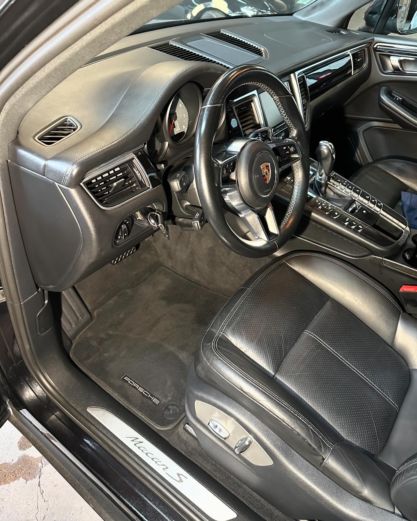 Nettoyage intérieur voiture
