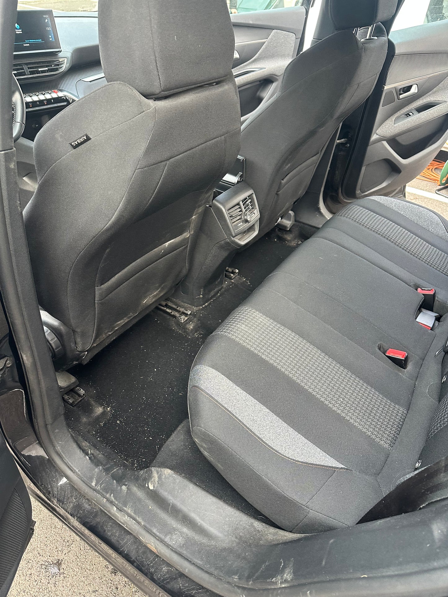 Nettoyage intérieur voiture