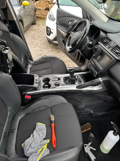 Nettoyage intérieur voiture