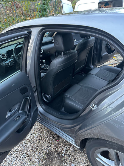 Nettoyage intérieur voiture
