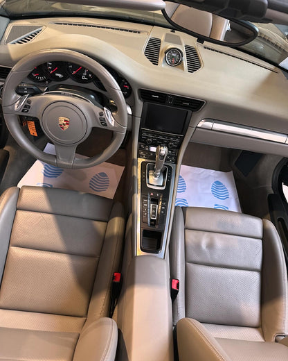 Nettoyage intérieur voiture