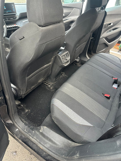 Nettoyage intérieur voiture